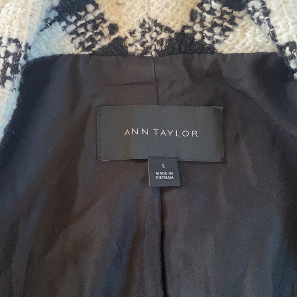 Ann Taylor Houndstooth Jacket - Picture 4 of 4